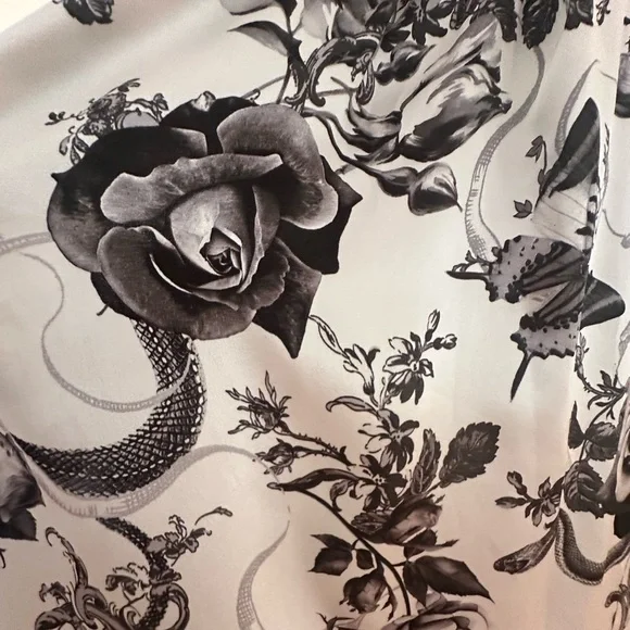 L'AGENCE Tyler Floral Print Woven Silk Shirt - Picture 7 of 12